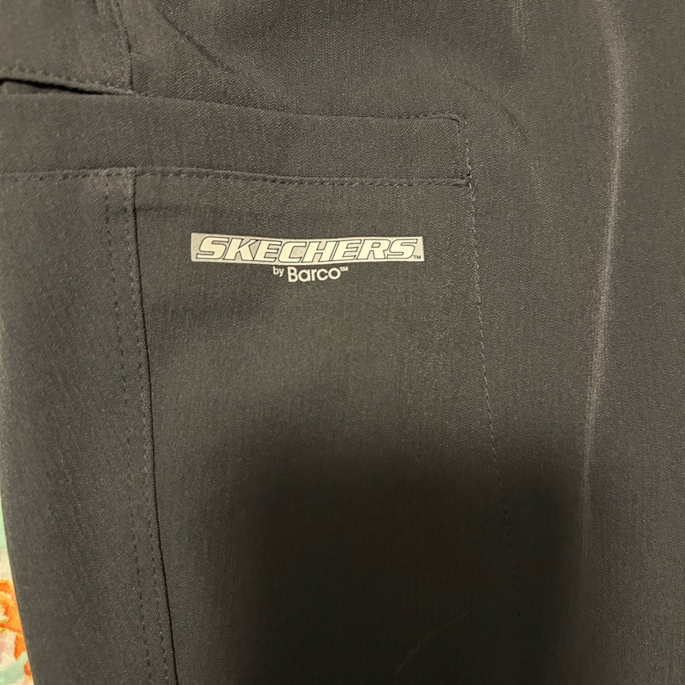 Women’s Skechers Scrub set.